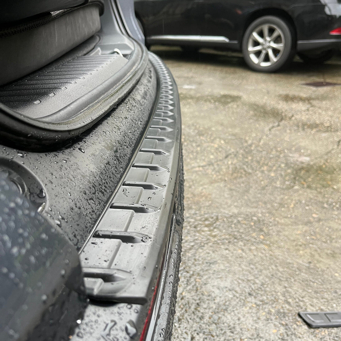 Honda CR-V (RS) SUV 2024+ Rear Bumper Protector / Cargo Step Panel (Resin)